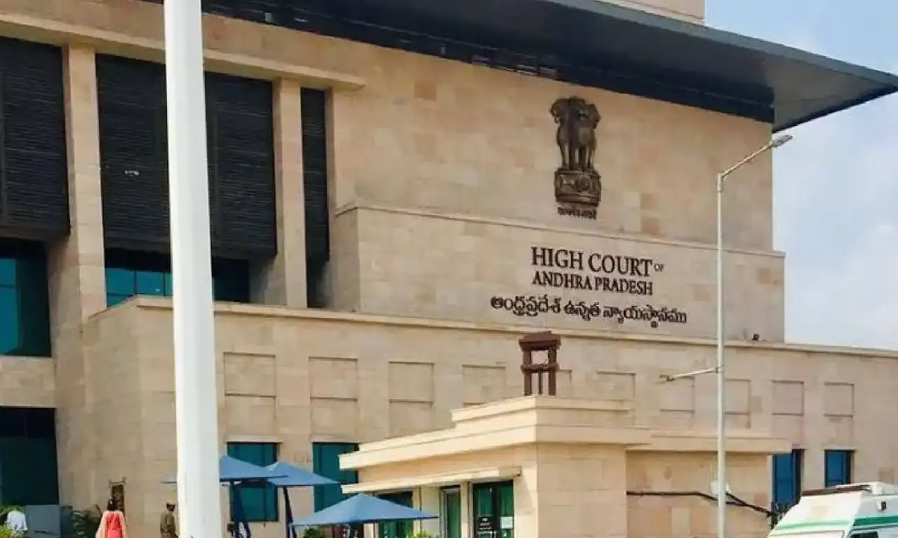 Andhra HC punishes 8 IAS officers in contempt of court case