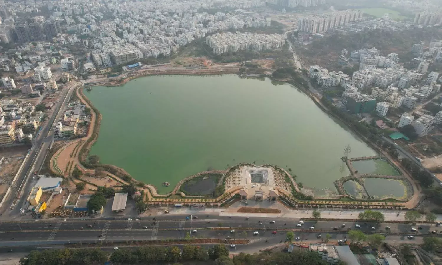 Cycling track to bird island: Raidurgs Malka Cheruvu gets a new makeover