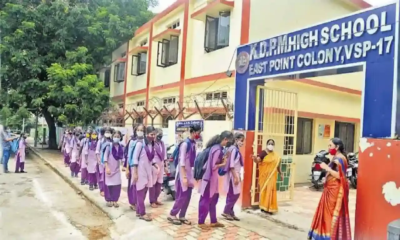 Andhra Pradesh: 25000 schools, 468 junior colleges to be set up in Nadu-Nedu phase-2