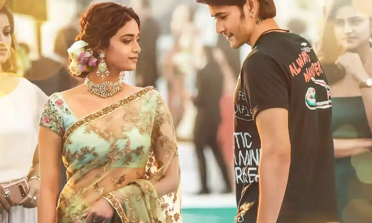 Watch: Title song of Mahesh Babus Sarkaru Vaari Paata out now