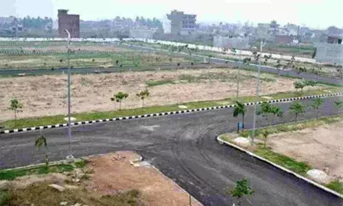 Hyderabad realtor asked to pay Rs. 1L to consumer after it fails to register a plot