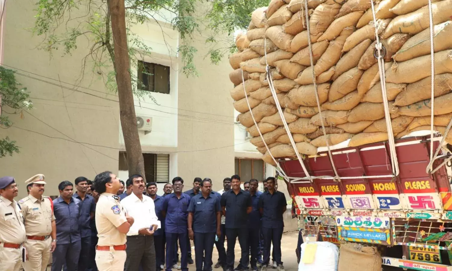 800 kg ganja worth Rs 2 cr seized in Hyderabad; 2 held