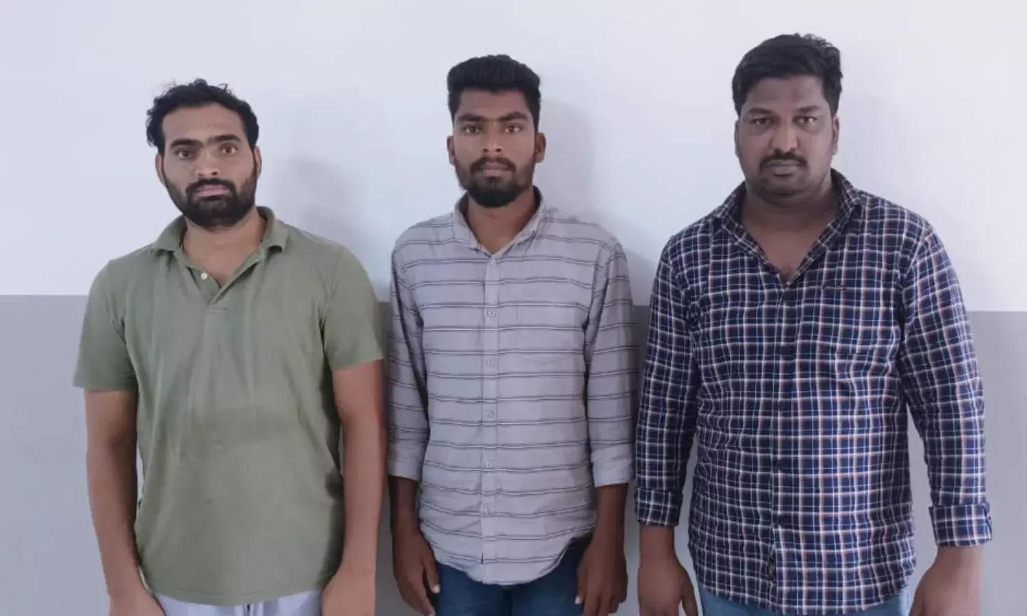 IPL cricket betting racket busted in Pahadishareef; Rs. 4.90L cash seized