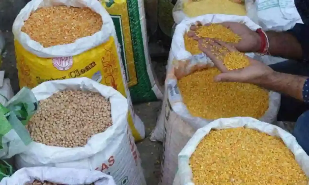 Fed up with food adulteration? Call 040­21111111, or tweet @AFCGHMC; TS will take action