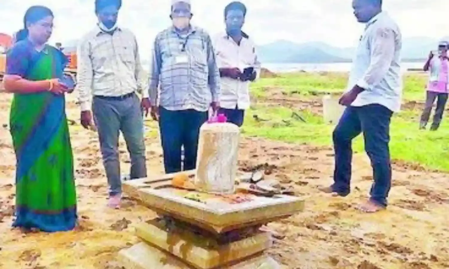 `Om Namah Shivaya: 12th-century Shivlingam discovered in West Godavari