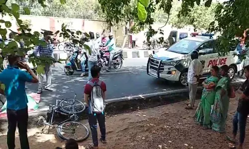 Trimulgherry: Woman killed, husband injured after RTC bus rams into bicycle