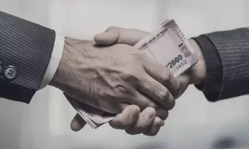 Adopt AAPs zero-tolerance policy on corruption: Forum for Good Governance to KCR