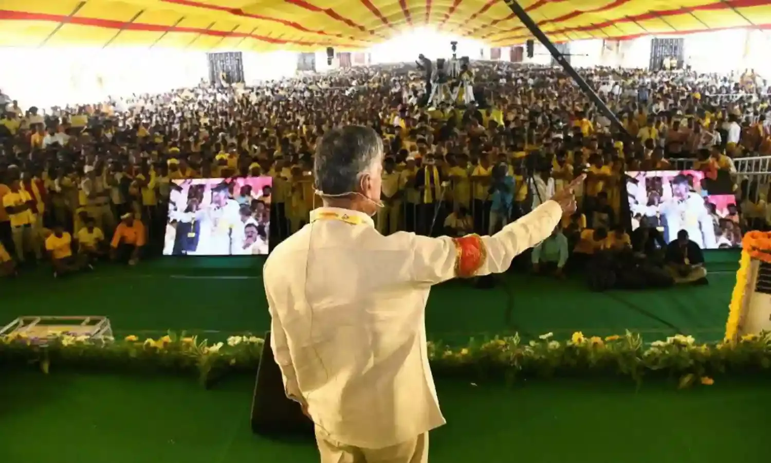 Mahanadu: Naidu slams Jagan for welfare betrayals, calls CM inefficient leader