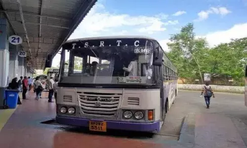 `i-Tims: TSRTC set to introduce Android Ābased ticket issuing machines for passengers convenience