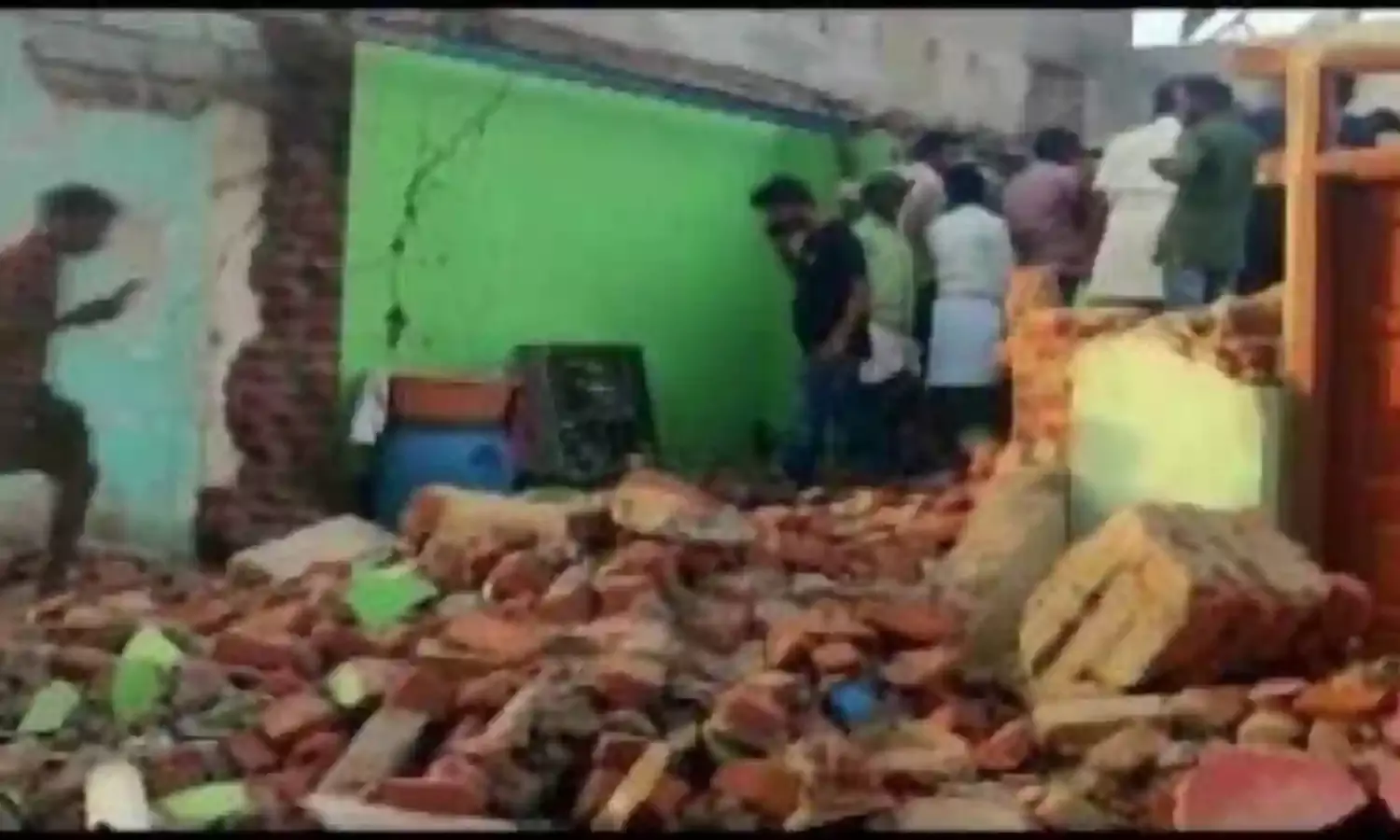 Anantapur tragedy: 4 killed, 2 injured in LPG cylinder blast