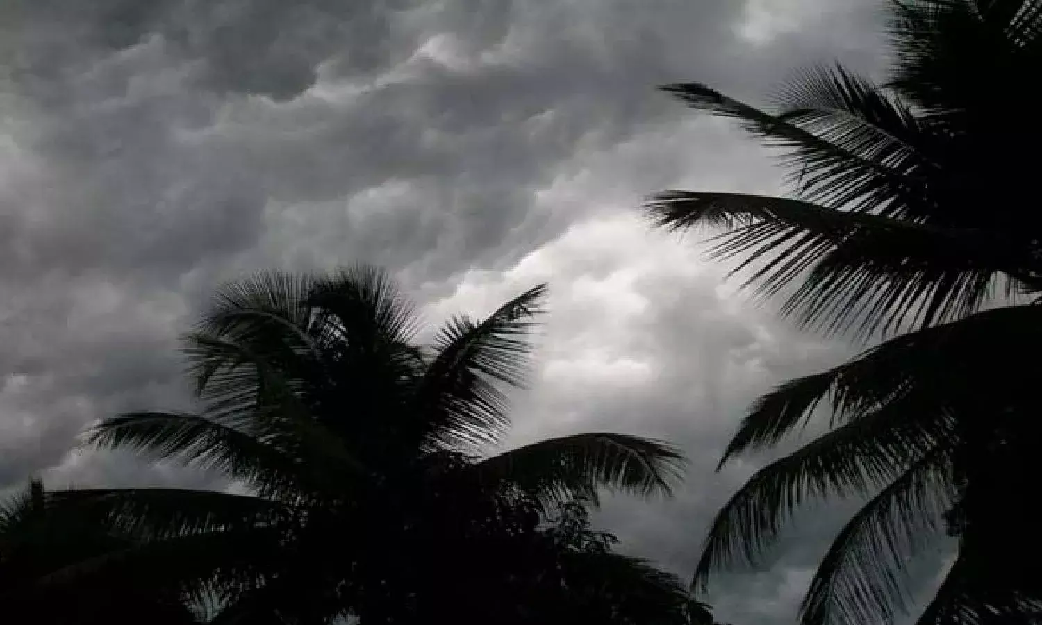 Southwest monsoons inching towards Rayalaseema; 2-day thunderstorm warning in AP