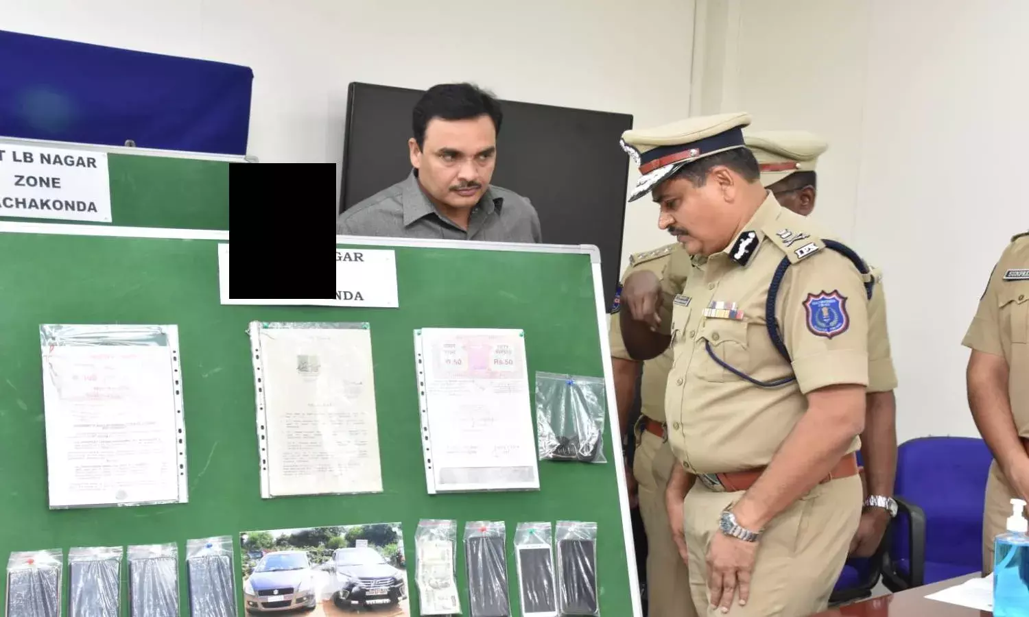 Hyderabad: Fake land registration gang busted; 7 arrested, sale deads, cars seized