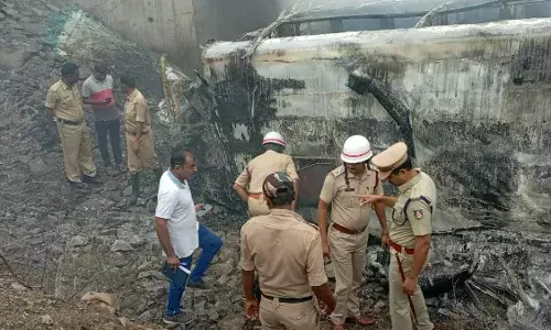 Hyd techie, family returning home after celebrating childs birthday killed in accident