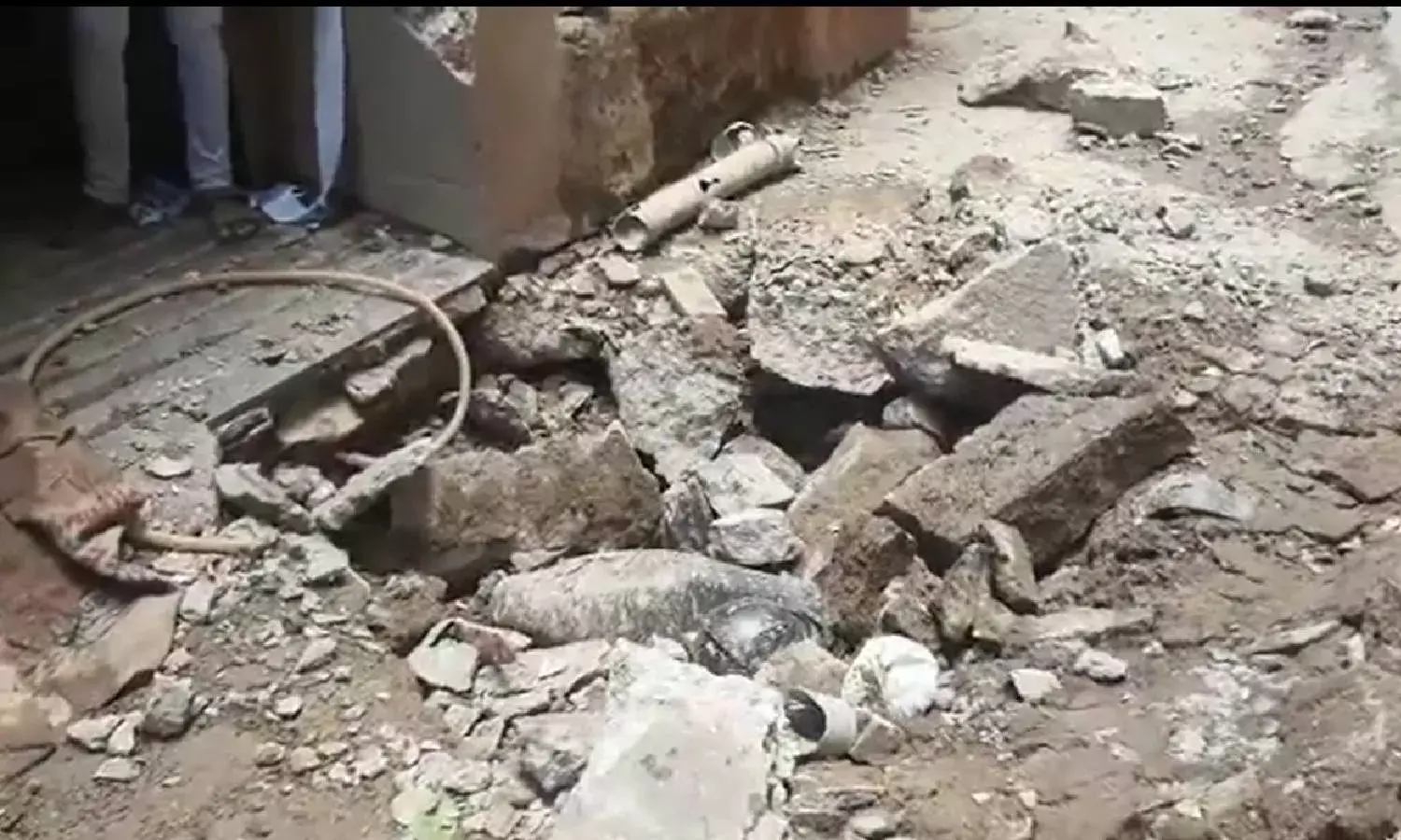 32YO man dies in an explosion in Hyderabads Afzalgunj