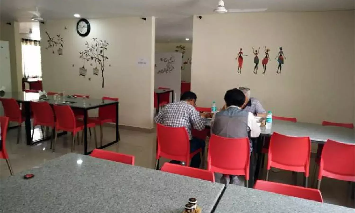 Andhra eases COVID norms; allows hotels, restaurants to operate till midnight