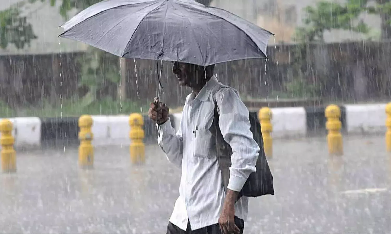 Tip Tip Barsa Paani…: After long wait, Hyderabad rains finally make a splash