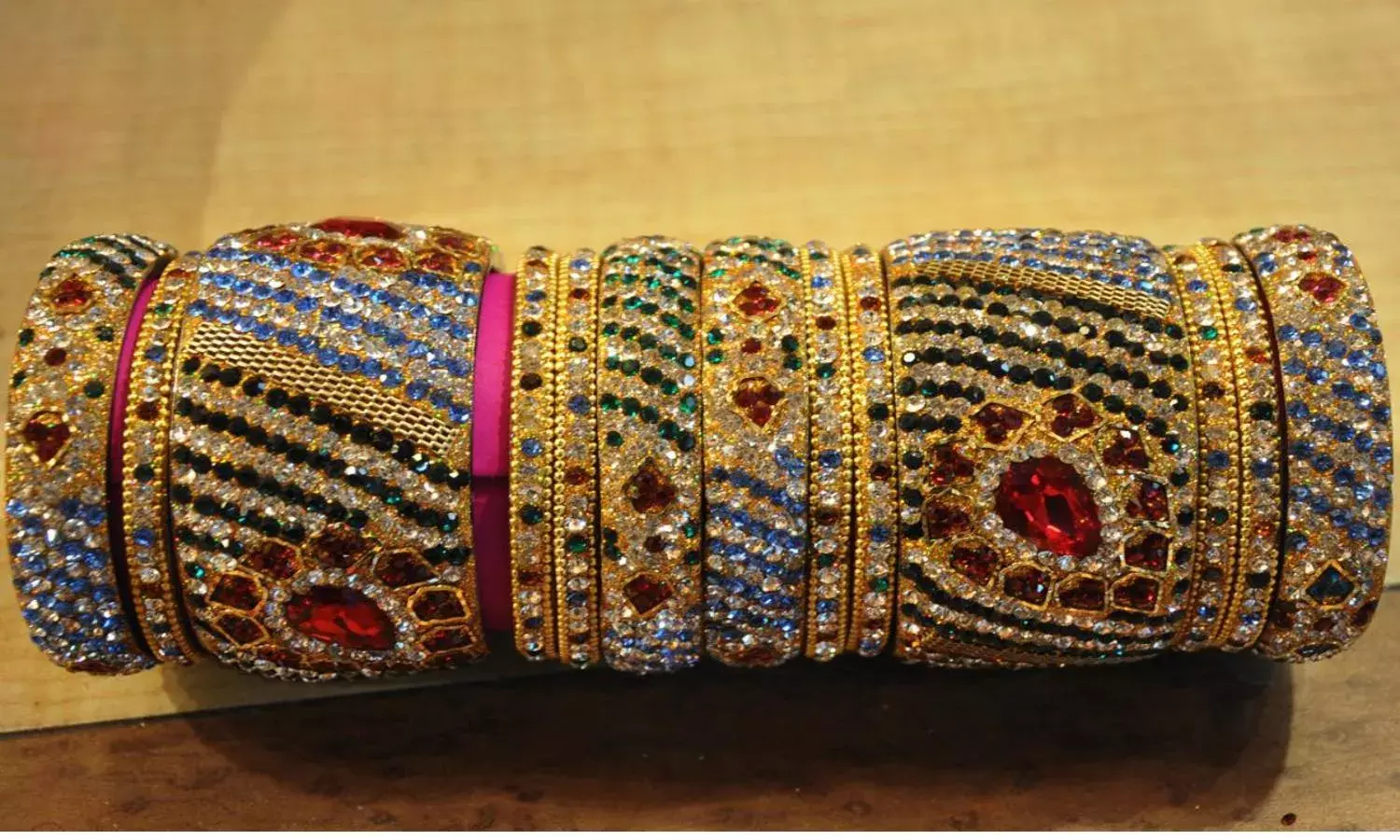 `Bole Chudiyan, Bole Kangana: Hyderabad lac bangles to glitter as artisans apply for GI tag