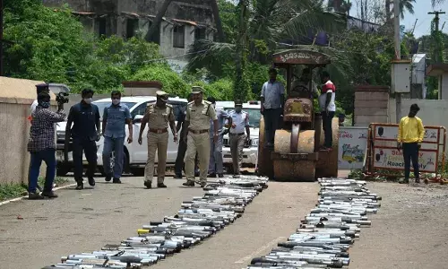 `Dhoom Machalayeeā¦: Vizag police destroy 630 modified silencers to combat stunt biking, noise pollution