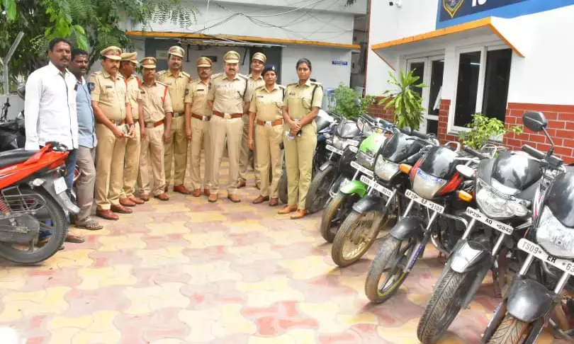 Kushaiguda police nab 2 bike thieves; seize 20 motorcycles worth Rs. 12L