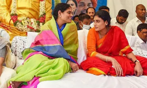 My daughter needs my support: YS Vijayamma resigns from YSRCP, to join Sharmilas party