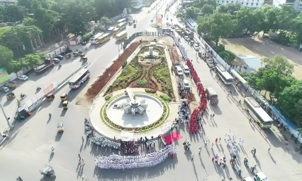 Andhra Pradesh: It is oozing patriotism on social media; people change DP to tricolor