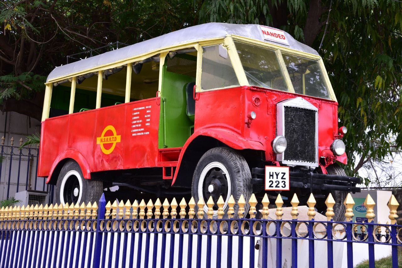 meet-deccan-queen-tsrtc-s-oldest-bus-that-is-older-than-independent-india