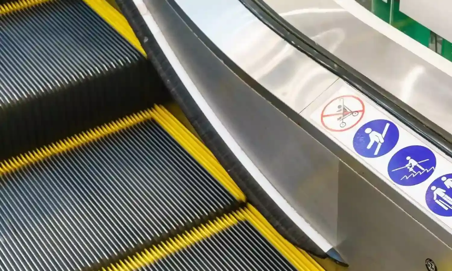10 students hurt after escalator malfunctions at Banjara Hills RK Cineplex
