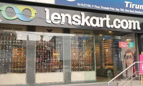 Lenskart asked to pay Rs 10600 to Malakpet resident for not replacing glasses