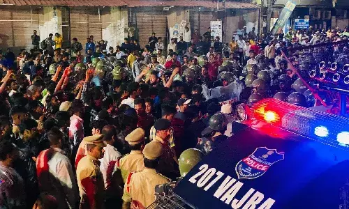 Remarks against Prophet Muhammad: Protests spread across Hyderabad; police thrash marchers