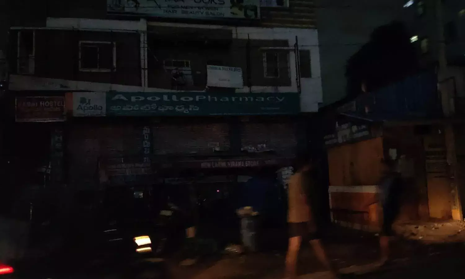 Protests fallout:  Police shut down shops at DLF night food street