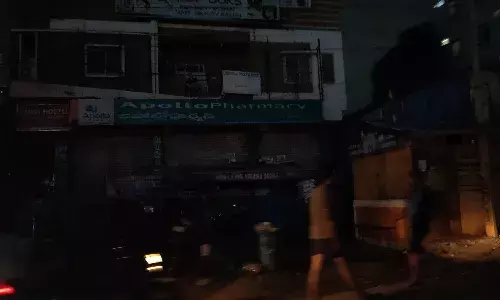 Protests fallout:  Police shut down shops at DLF night food street