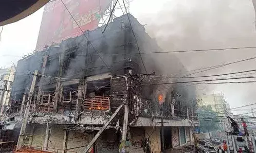 Anantapur: Major fire breaks out at automobile warehouse, no casualties