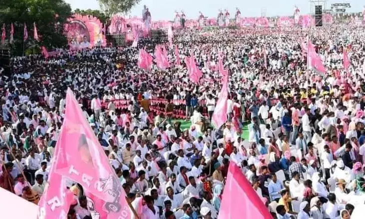 KCRs tryst with Nizamabad:  6 SFI leaders denied meeting, arrested