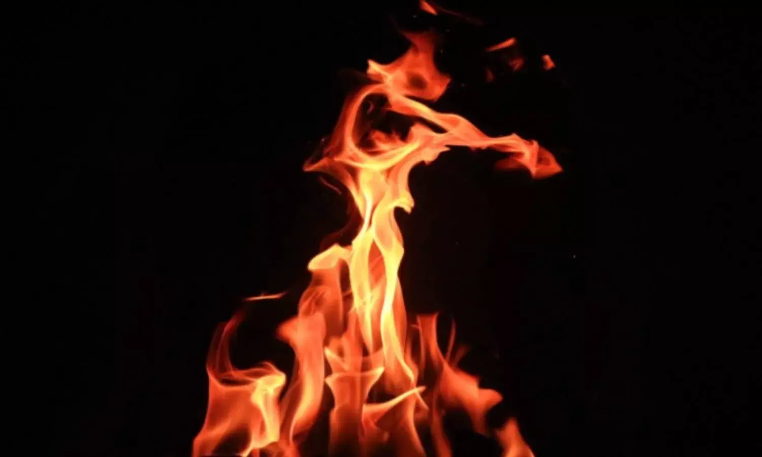 Man sets himself on fire in attempt to recover money from TRS Allwyn corporator