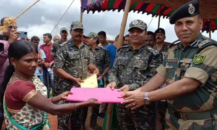 700 Maoist supporters from AOB surrender at Odishas Andrahal BSF camp
