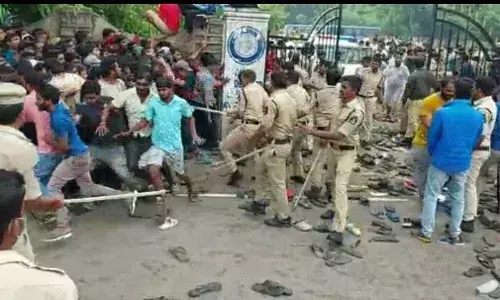 Cricket fans throng Gymkhana Ground for T20 tickets, 20 hurt in stampede-like situation