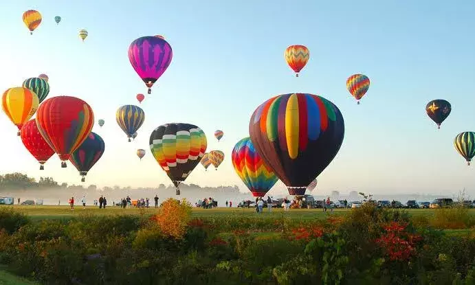 Sky Tower to tunnel aquarium:11 global firms to invest Rs. 550cr in AP tourism projects