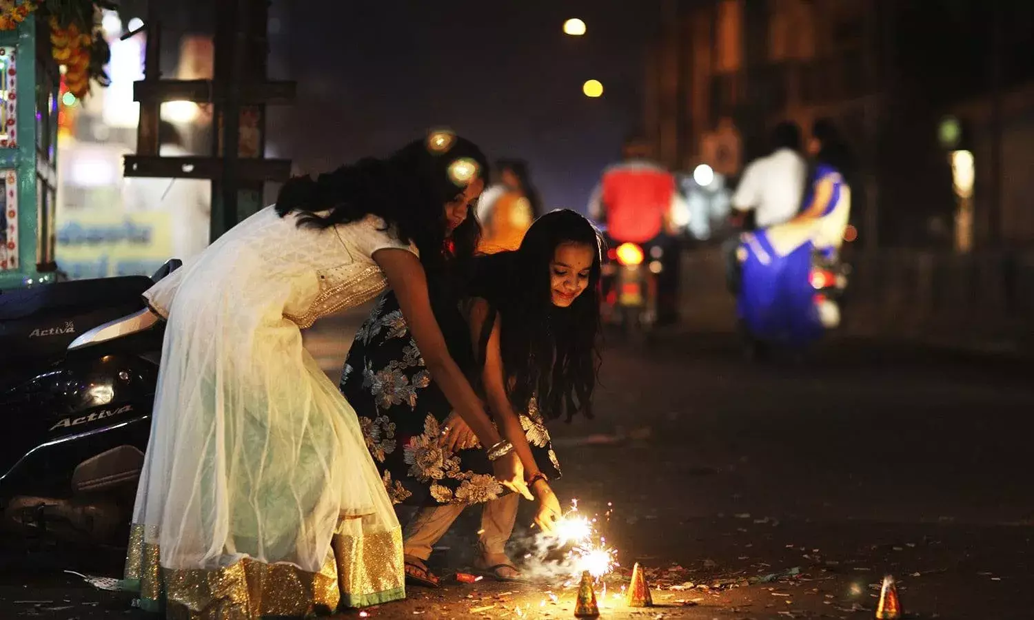 Want to sell crackers in Hyd this Diwali? Apply to city police before 18 Oct