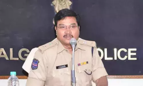 Interview: Hyd Jt CP traffic says 200 shopping malls, business establishments have encroached roads and rented out parking spaces