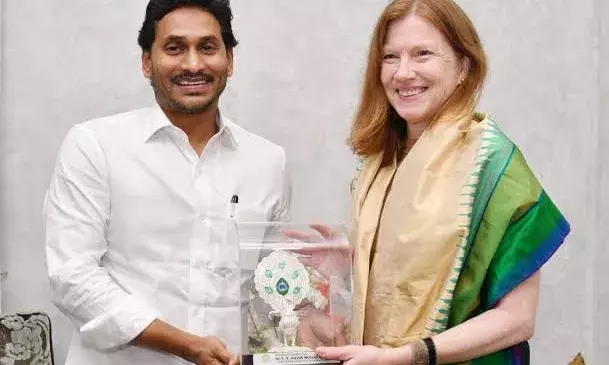 US Consul General Jennifer Larson meets Jagan; discusses investment, GDP growth,  pandemic