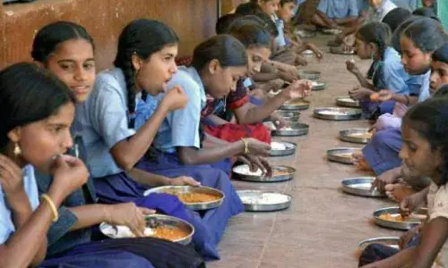Jagan reviews education dept, asks officials to improve quality of food for students