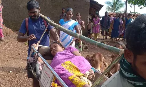 ASR: Woman gives birth in `Doli en route to hospital; baby slips, suffers injury