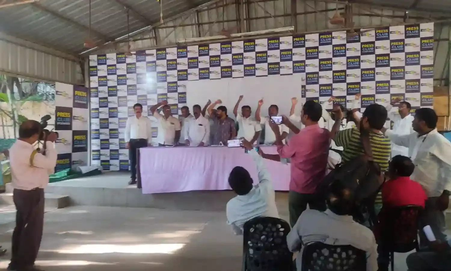 5% GST on handlooms:  Weavers hit hard; TS govt call for tax rollback