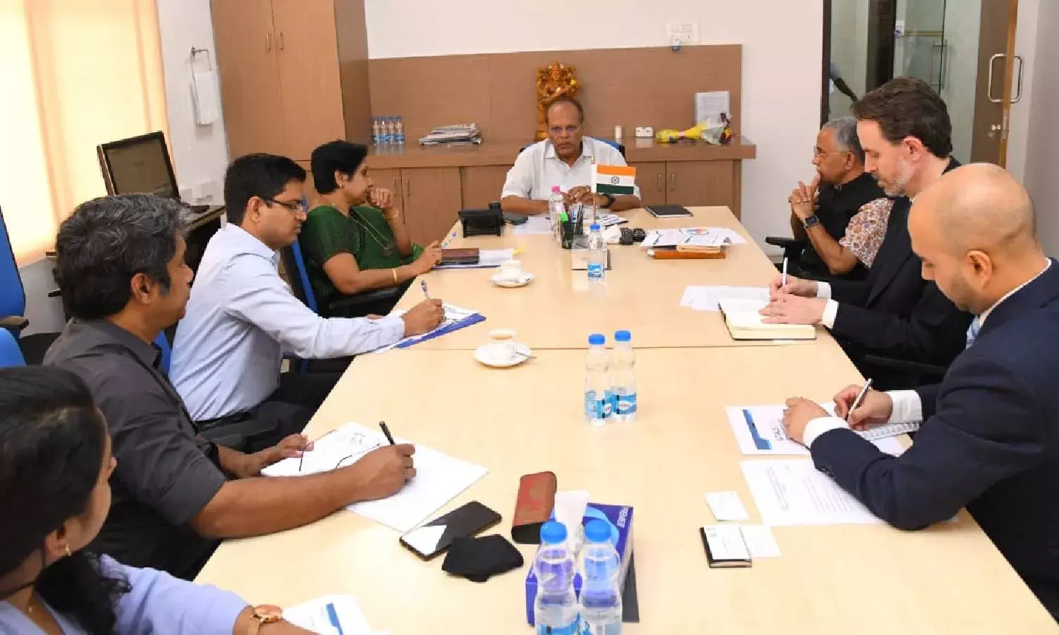 2 UN agencies meet TS chief secy to talk rehabilitation of migrant workers