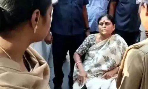 YS Vijayamma under house arrest in Hyderabad hours after Sharmila detained