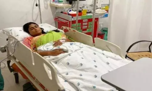 TS police arrest YS Sharmila, shift her to hospital at midnight