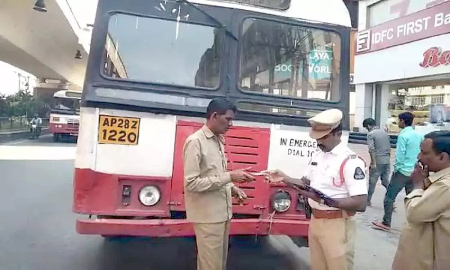Negligent RTC driver kills two senior citizens in Bowenpally; HTP launches special drive