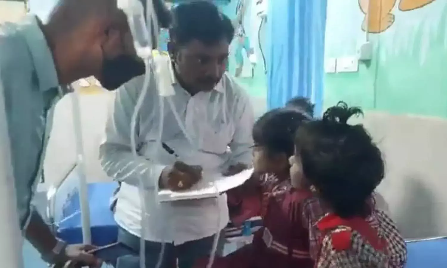 30 students fall sick in Sircilla govt school; water contamination suspected