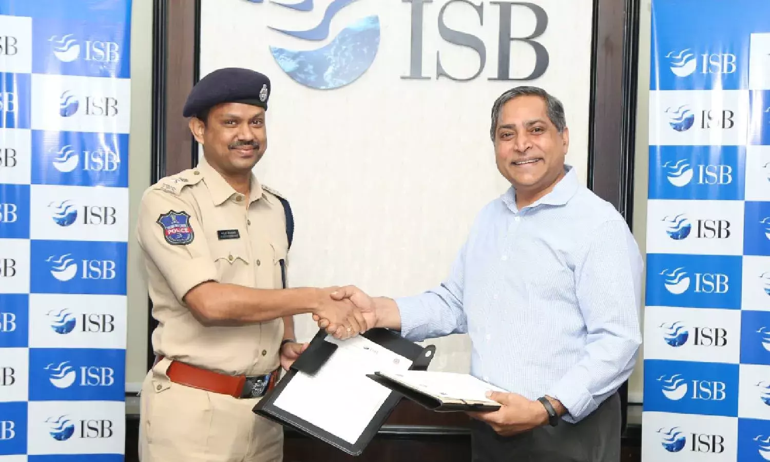 ISB Hyd inks MoU with Cyberabad police to strengthen cyber security