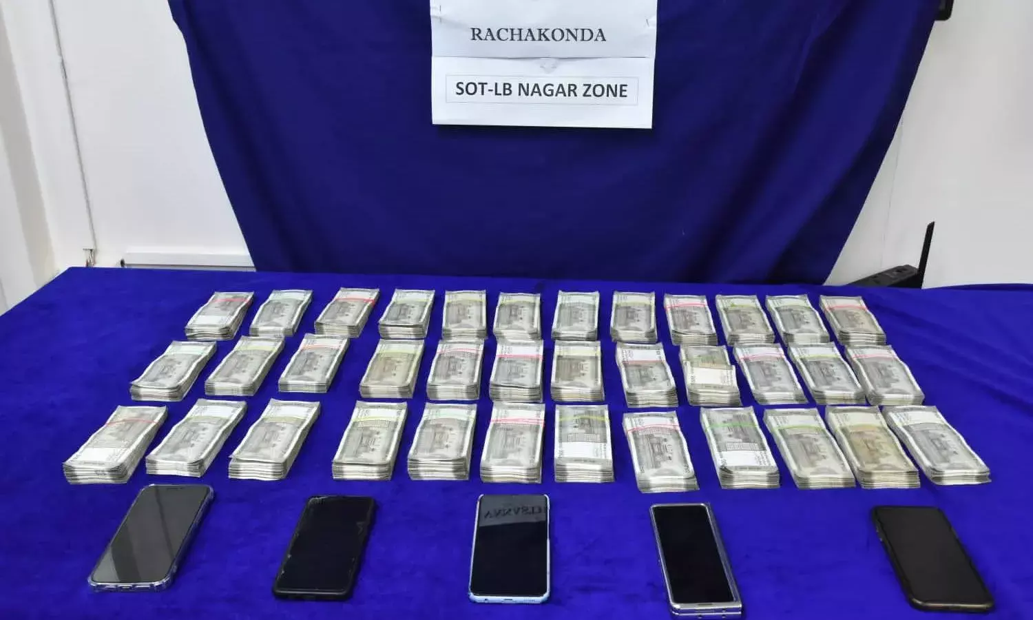 Gang who robbed MRR Wines owner arrested in Vanasthalipuram; Rs. 18L seized